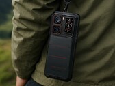 Das Oukitel WP300 ist ein Beispiel für ein sehr schweres Smartphone. Kann es sein Gewicht durch die langen Laufzeiten rechtfertigen? (Bild erstellt mit ChatGPT)