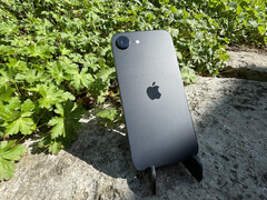 Apple iPhone 16e