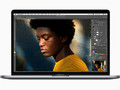 Das 15 Zoll MacBook Pro gibt's jetzt mit mehr Grafikpower. (Bild: Apple)