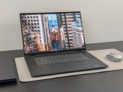 HP OmniBook X Flip 16 Convertible Test : Luxuriöse Ausstattung zum Mittelklasse-Preis