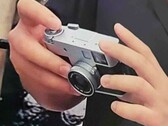 Die Fujifilm X Half ist kompakt, nutzt aber einen relativ kleinen Sensor. (Bildquelle: FujiRumors)