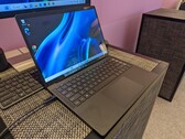 HP Dragonfly Pro Laptop Test: AMD Ryzen 7 7736U sorgt für Furore