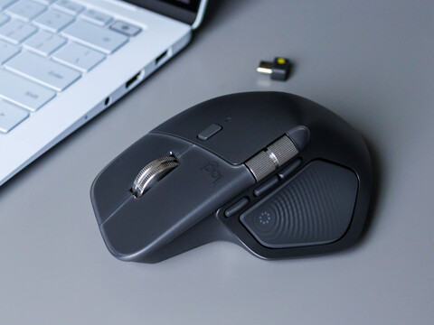 Test Logitech MX Master 4 - Premium Maus mit haptischem Feedback