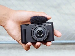 Fujifilm X Half to get 20 MP 1 inch sensor Sony compact camera
