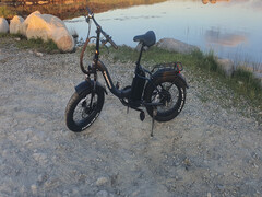 Bestes E-Fatbike unter 800 Euro dank starker Offroad-Performance und großer Reichweite - Touroll S2 im Test